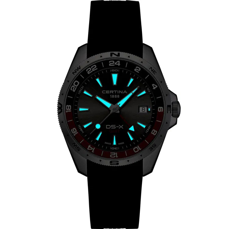 Certina DS-X GMT C047.452.17.081.01 at night with Super-LumiNova glowing blue hands and markers, Certina 1888, DS-X GMT, Swiss Made, black rubber strap